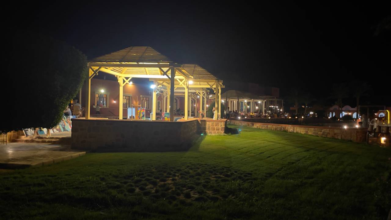 Außenansicht Radisson Blu Resort, El Quseir