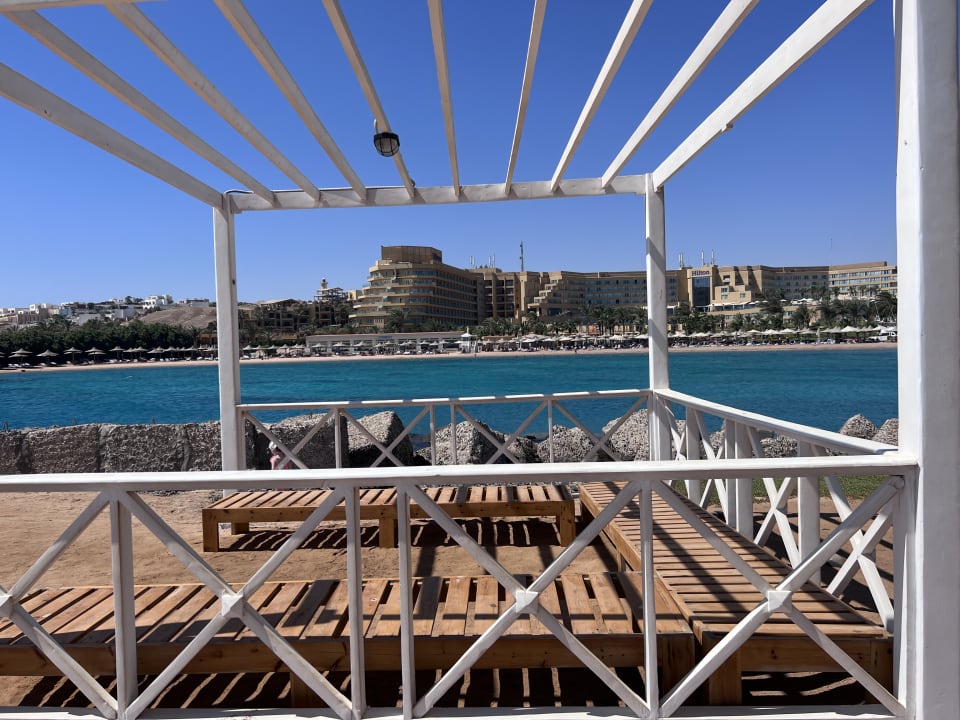 Außenansicht Hilton Hurghada Plaza