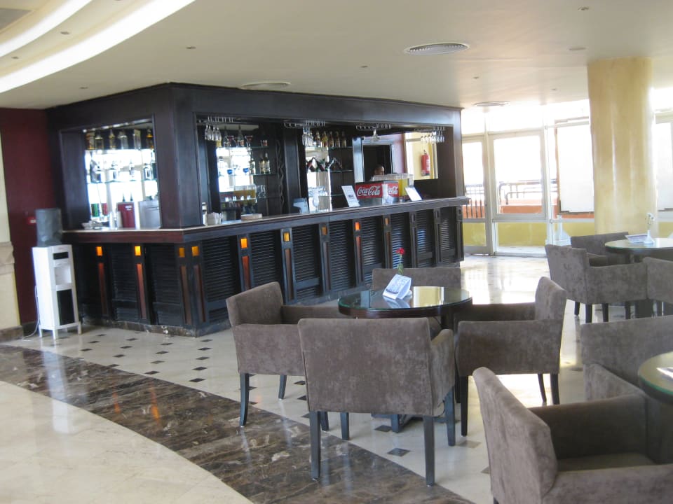 Lobby Malikia Resort Abu Dabbab