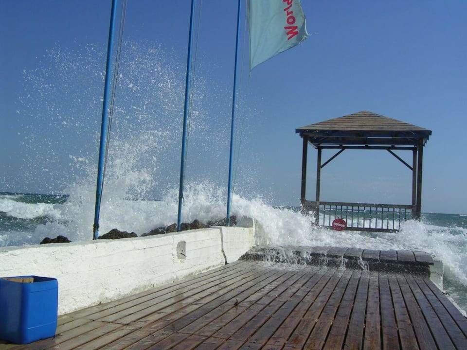 Steg am Hotel Strand Alexander Beach Hotel & Village Resort