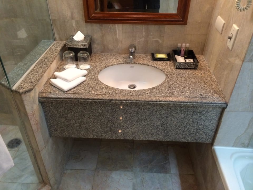 Bad Hotel Century Park