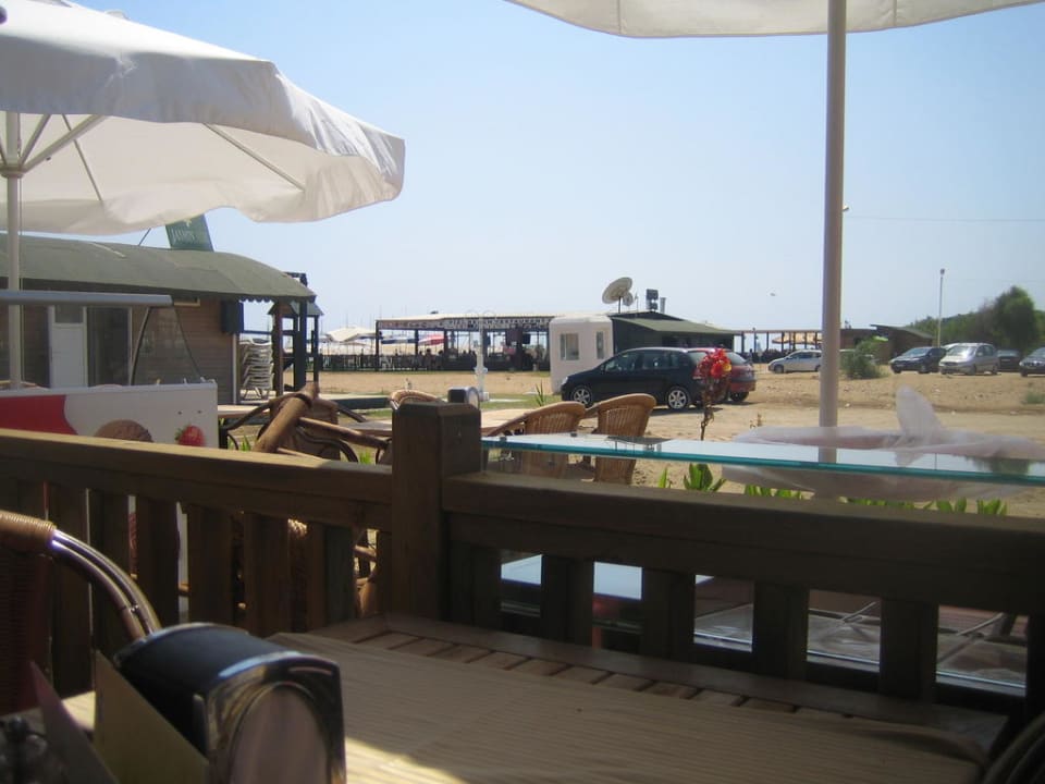 Aus der Beach Bar Diamond Excellence Resort & Spa