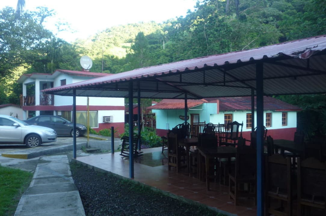 Überdachter Aufenthaltsbereich Hotel Santo Domingo