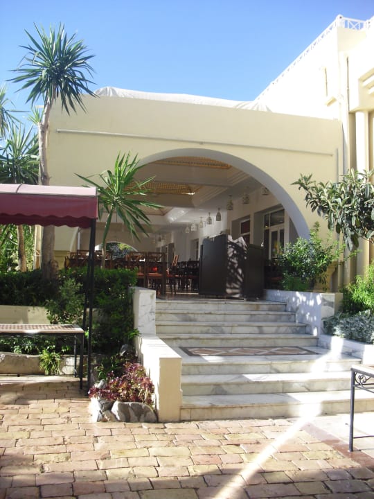 Ausseneingang Restaurant Magico TUI MAGIC LIFE Africana