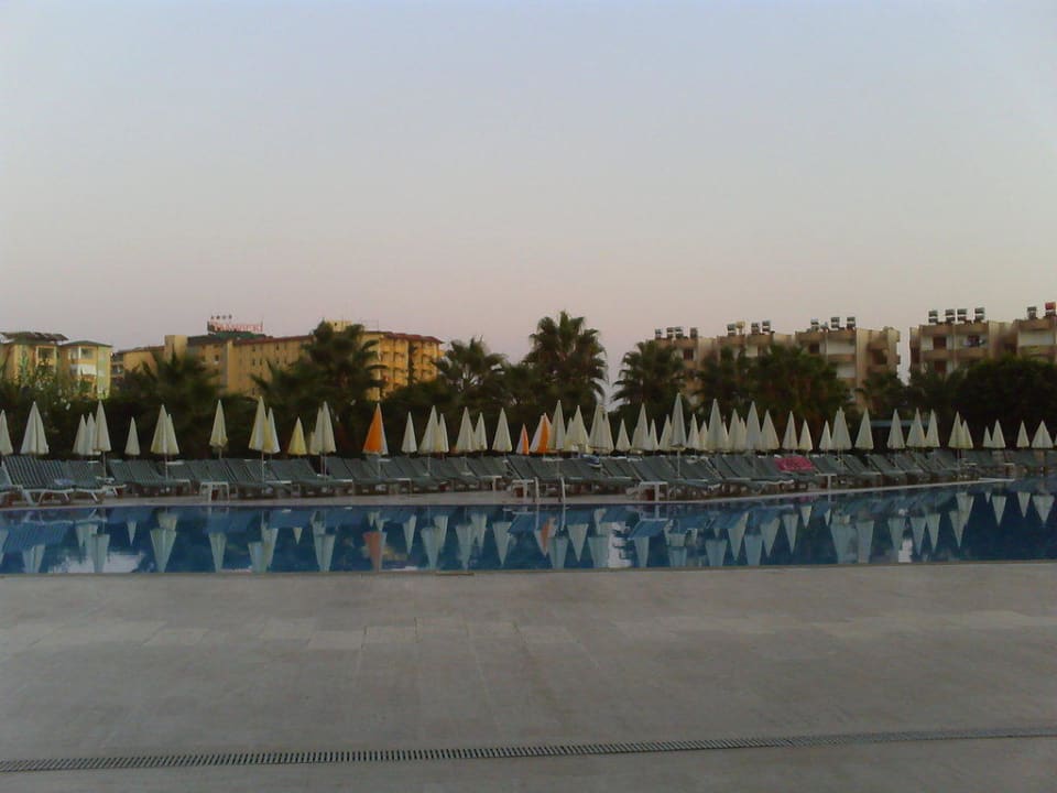 Pool Hotel Royal Garden Beach