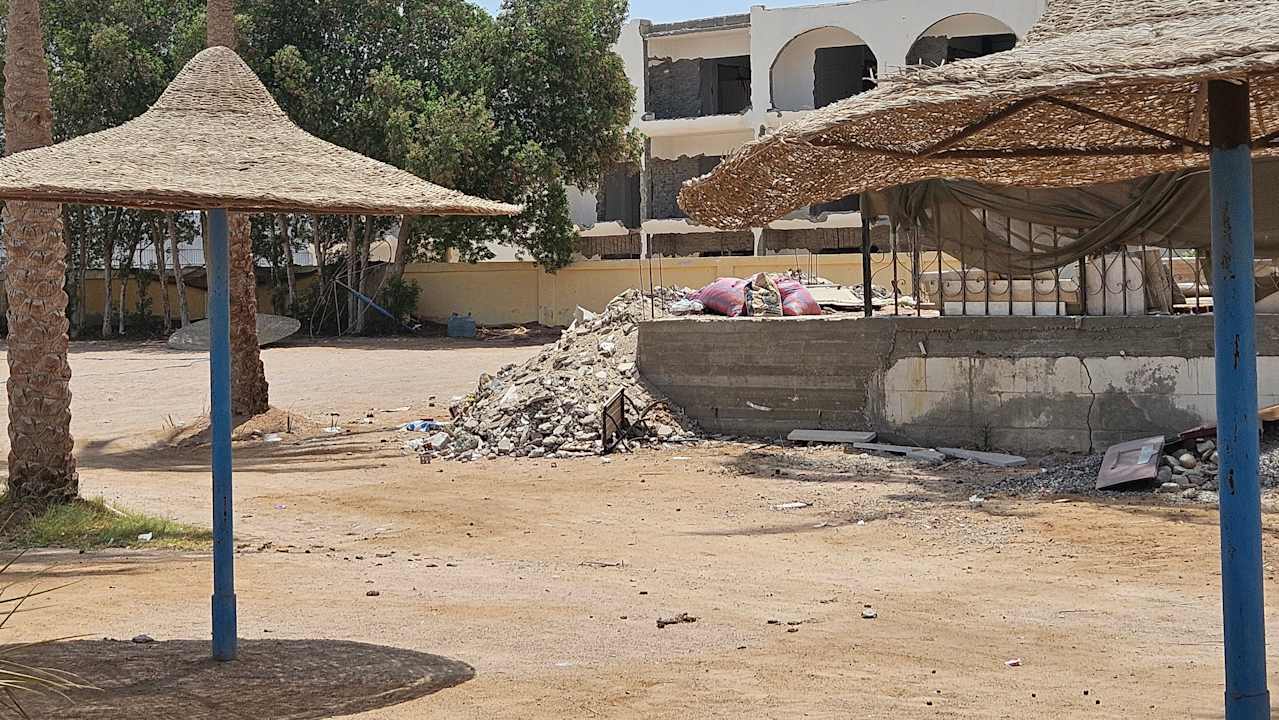 Strand Mirage Bay Resort & Aqua Park