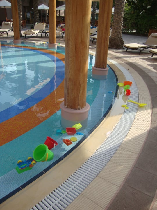 Pool Emirates Palace Mandarin Oriental