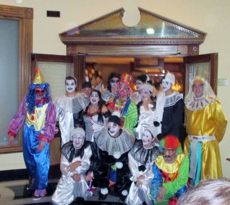 Daschings-Dienstag, Service-Personal Hotel Riu Madeira