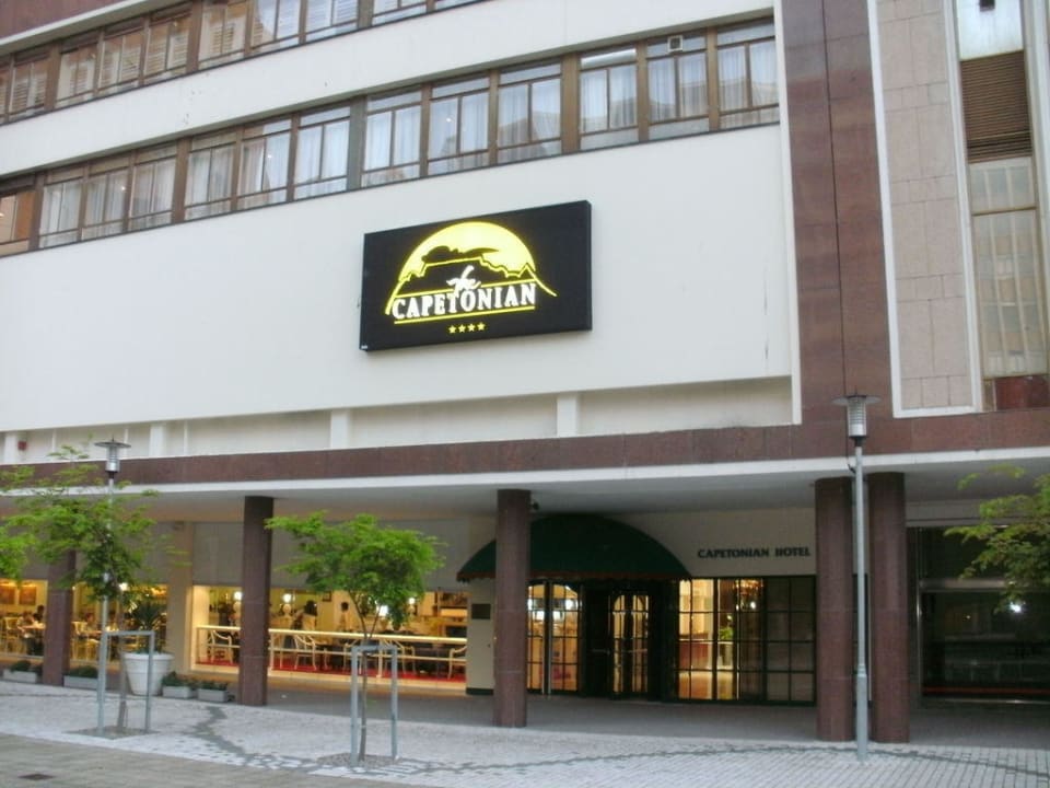 Haupteingang Capetonian Hotel