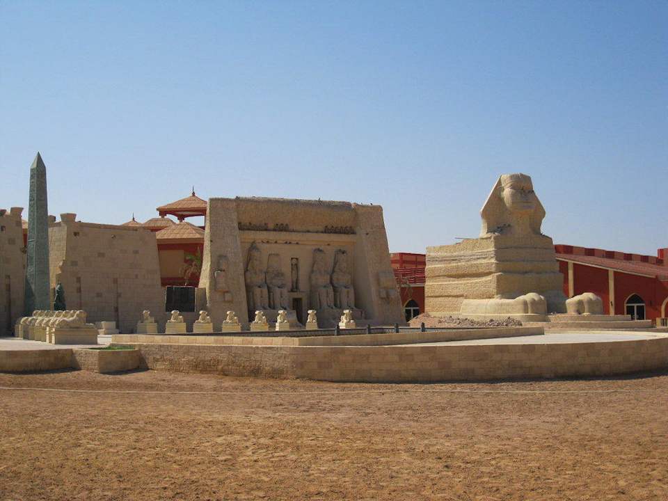 Театр с фонтанами Pickalbatros Alf Leila Wa Leila Resort - Neverland Hurghada