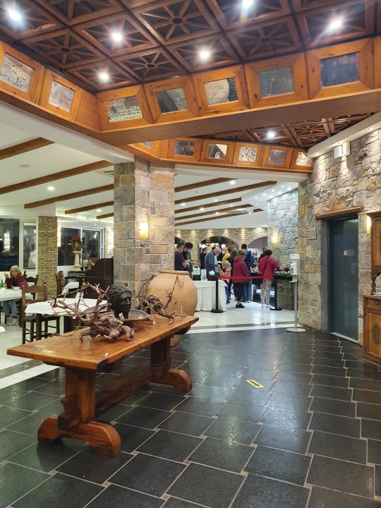 Gastro Alexander Beach Hotel & Village Resort