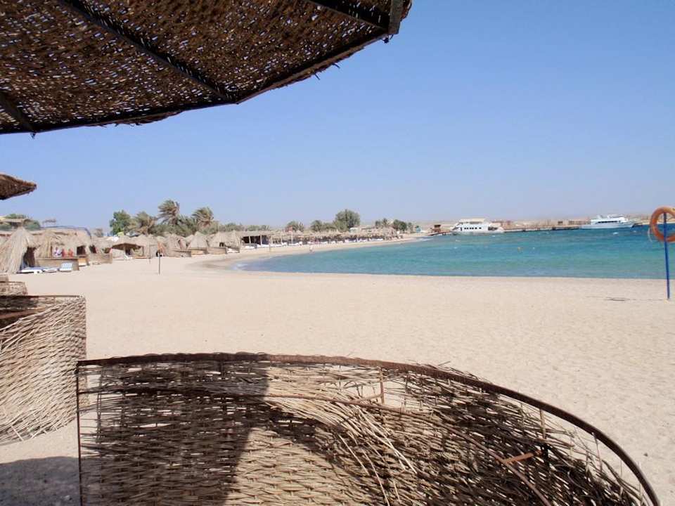 Pláž Pensée Royal Garden Beach Resort