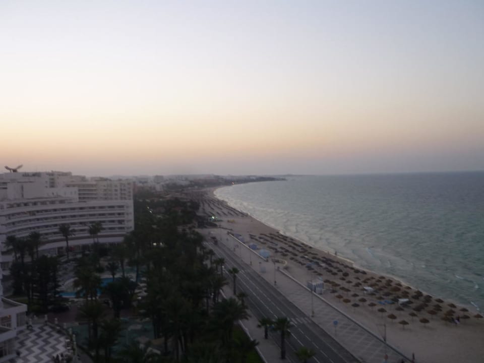 Ausblick vom Hoteldach Richtung Port el Kantaui Hotel El Hana Beach