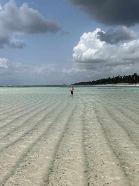Strand Neptune Pwani Beach Resort & Spa