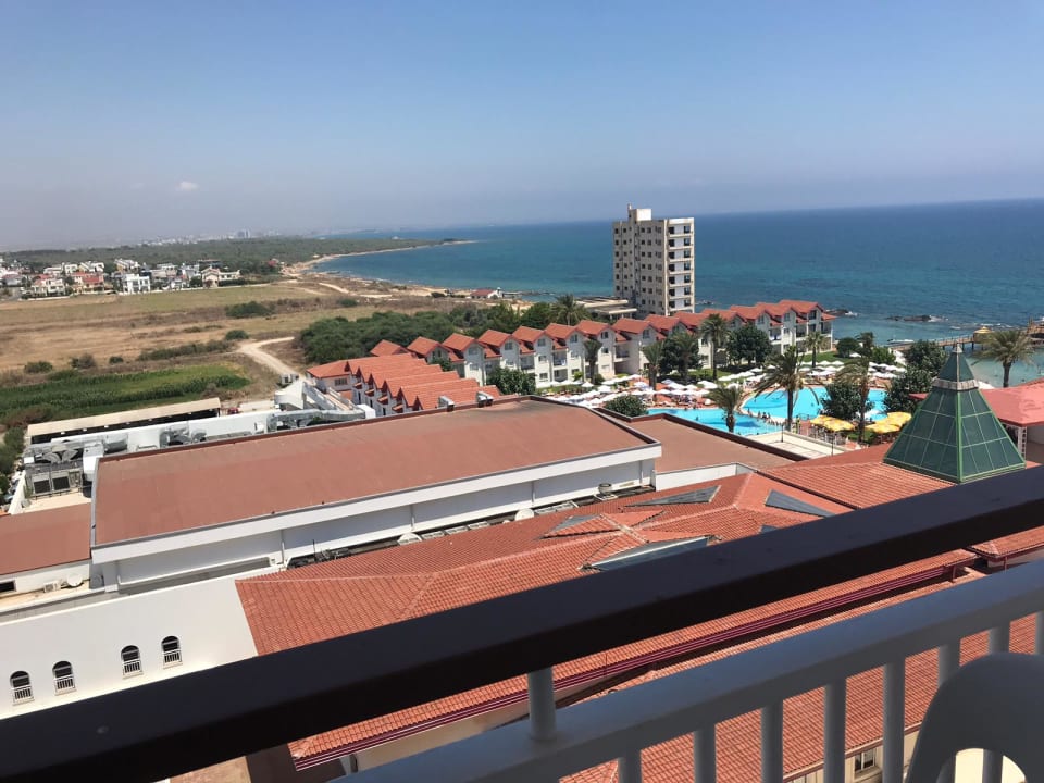 Ausblick Salamis Bay Conti Resort Hotel & Casino