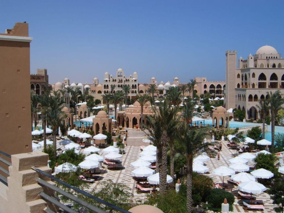 Blick auf Poolbar Makadi Palace