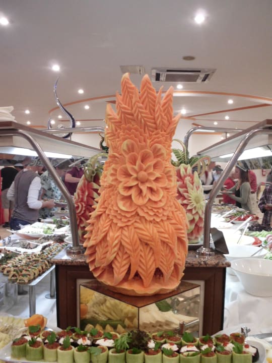 Hohe Schnitzkunst Grand Seker Hotel