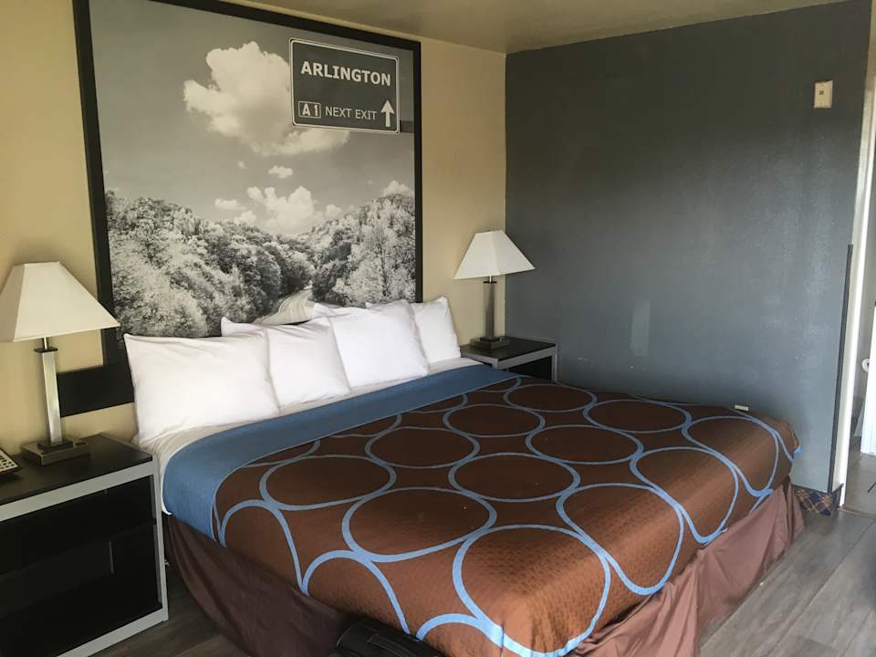 Zimmer Super 8 Motel Arlington SW