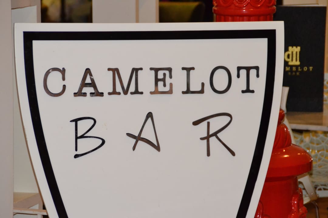 Camelot Bar Hotel Delphin Imperial