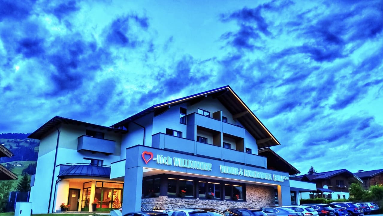 Außenansicht Familien- & Wanderhotel Erika