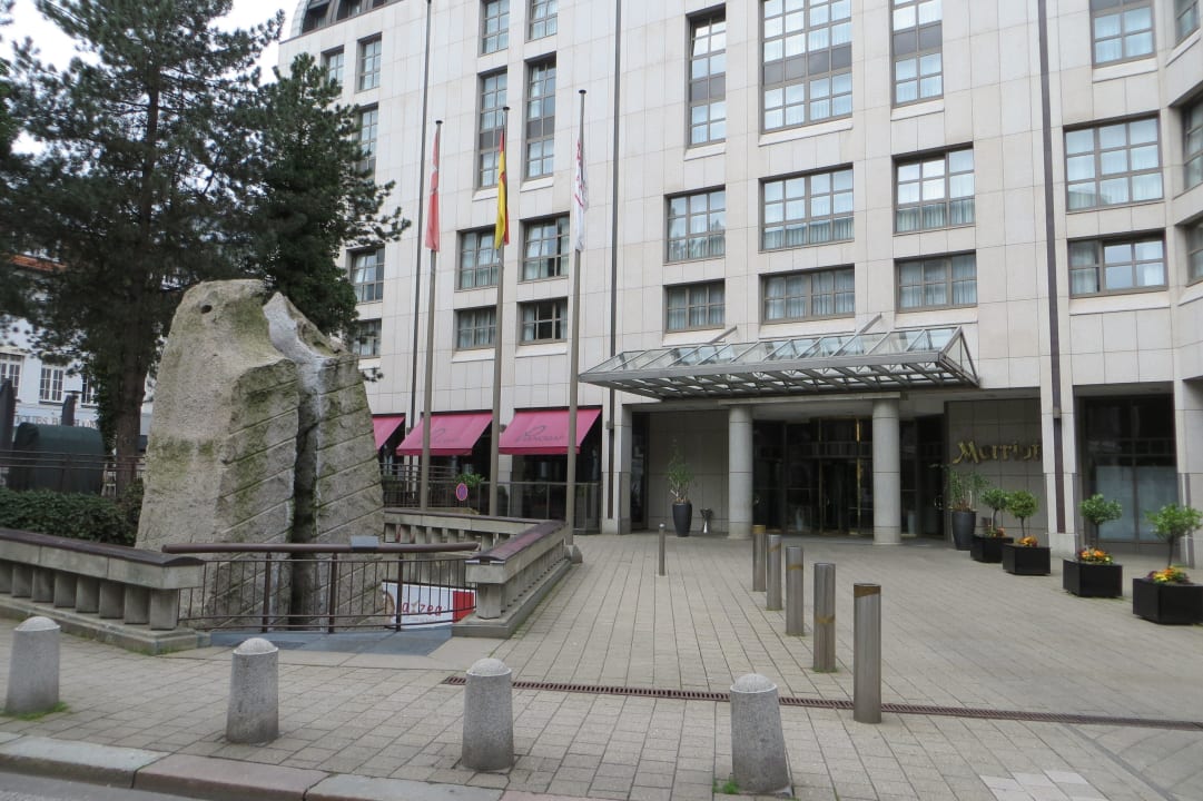 Hotel Eingang Hamburg Marriott Hotel