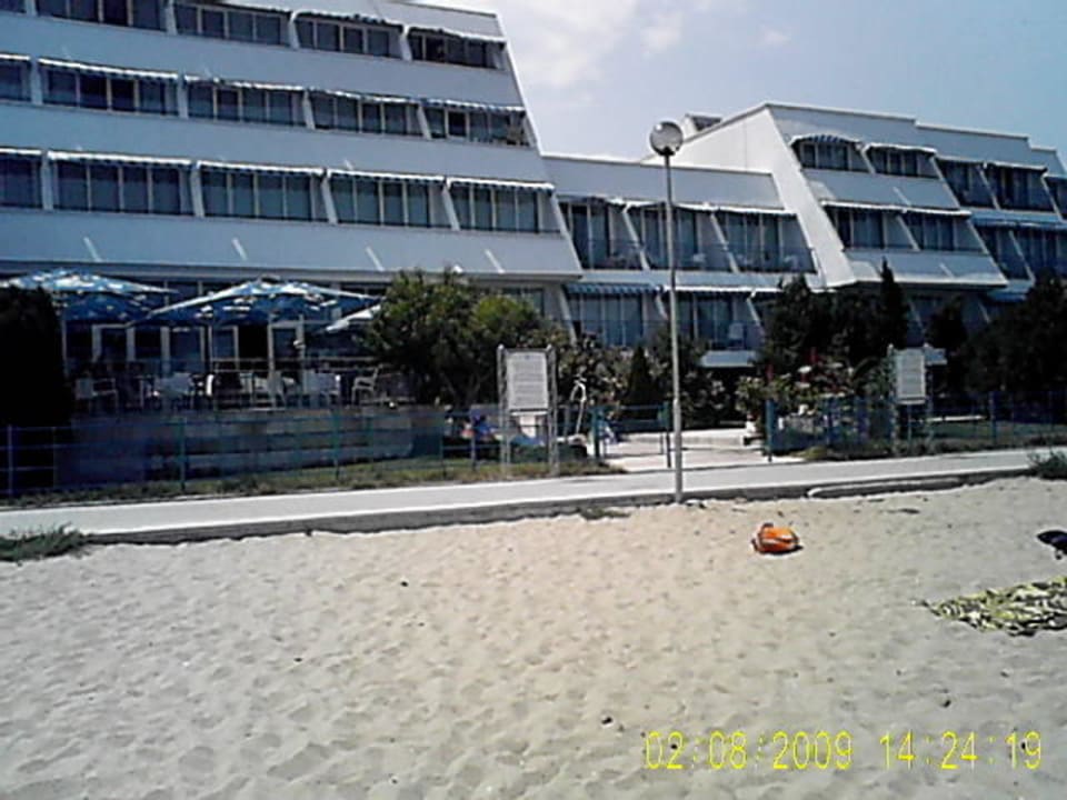 Geräumige Zimmer in übersichtlicher Anlage AluaSun Helios Beach