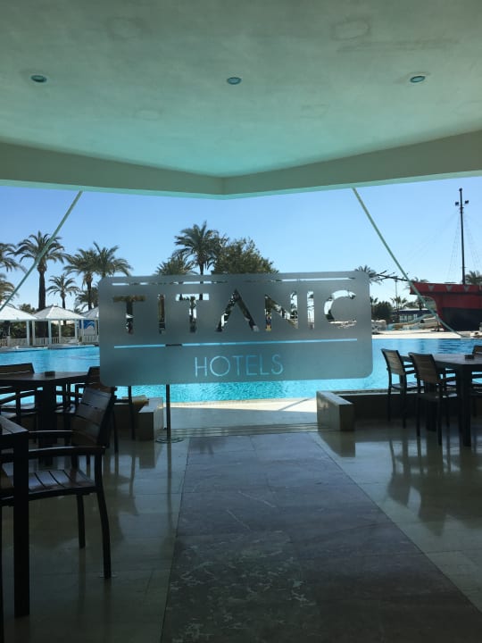 Restaurant Titanic Deluxe Lara