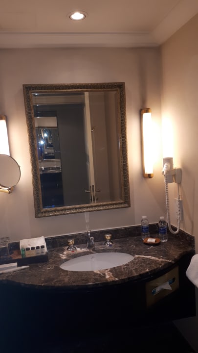 Zimmer Sheraton Amman Al Nabil Hotel and Towers