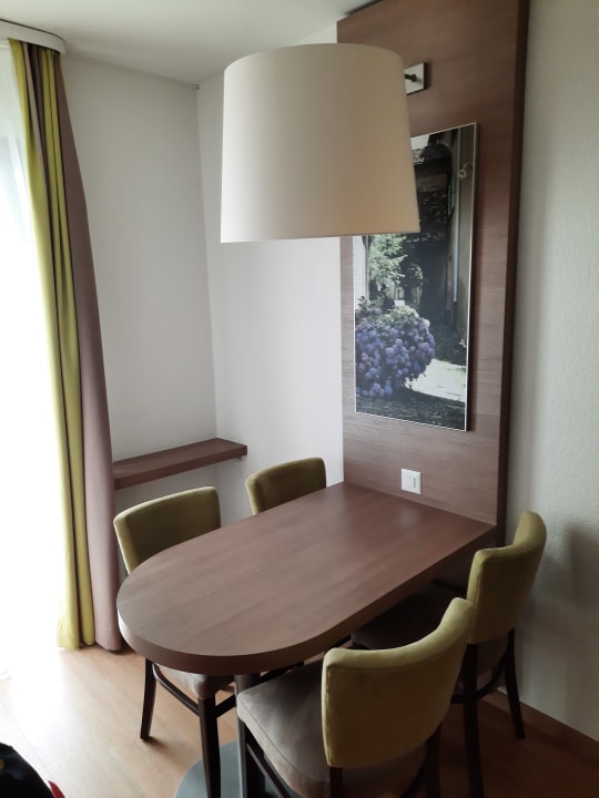 Zimmer H4 Hotel Arcadia Locarno
