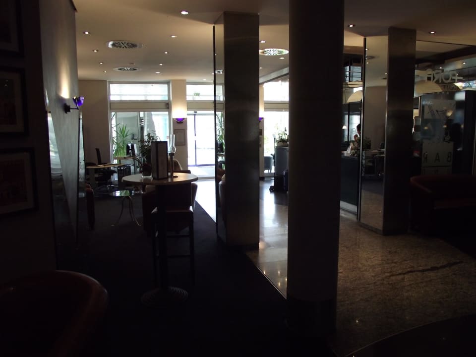 Ausgang Fora Hotel Hannover