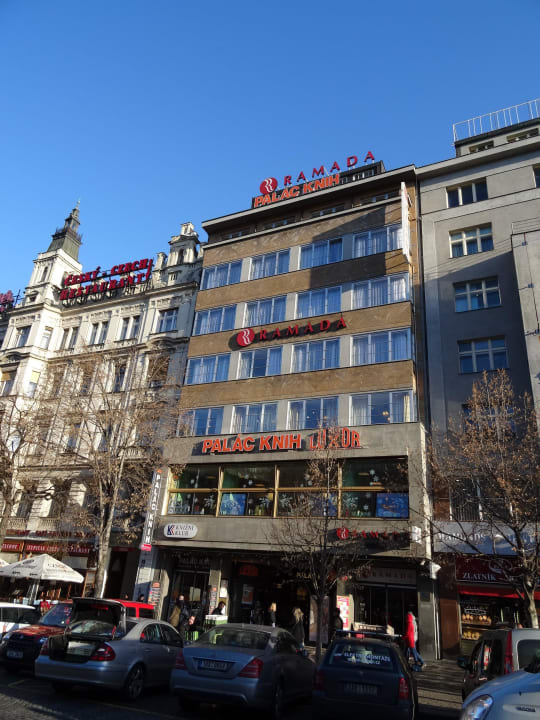 Fassade am Wenzelsplatz Hotel Ramada Prague City Centre
