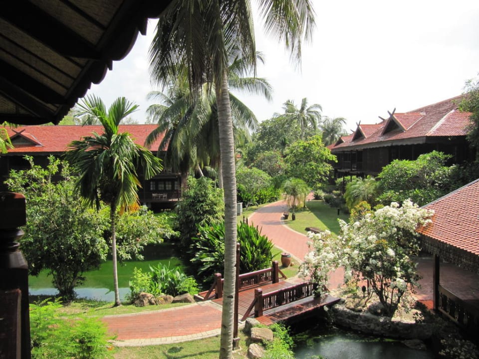 Ausblick vom Balkon aus Chalet 36 Pelangi Beach Resort & Spa