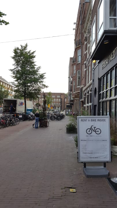 Blick vom Hotel raus rechts Hotel Iron Horse