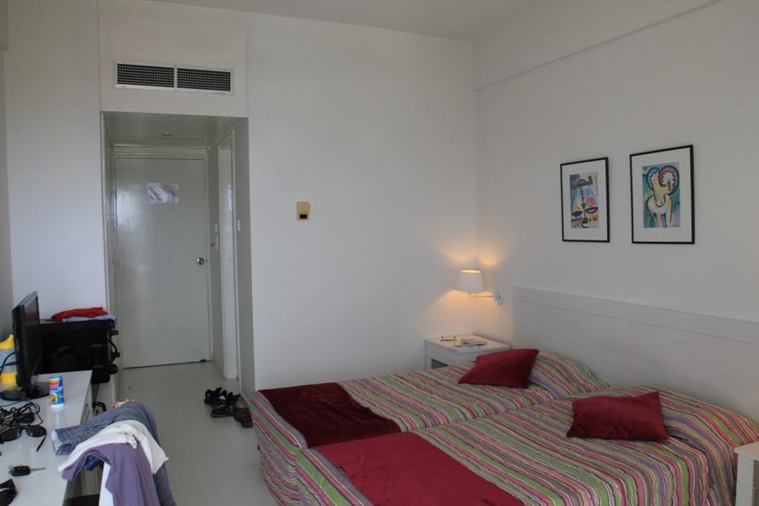 Zimmer Crystal Springs Beach Hotel