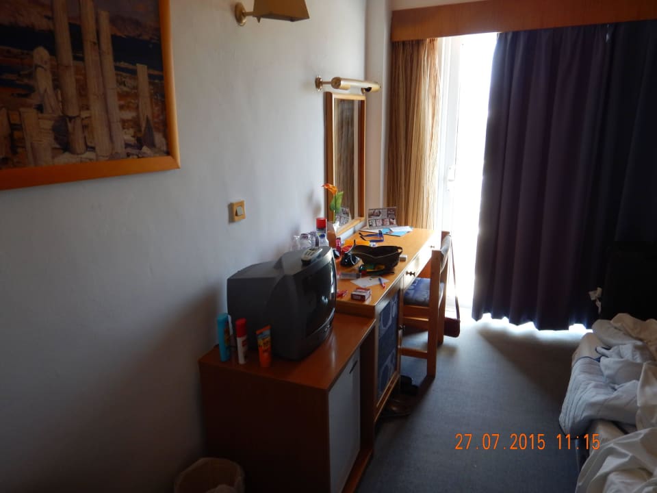 Mobiliar 30 jahre alt Irene Palace Beach Resort Club alltoura