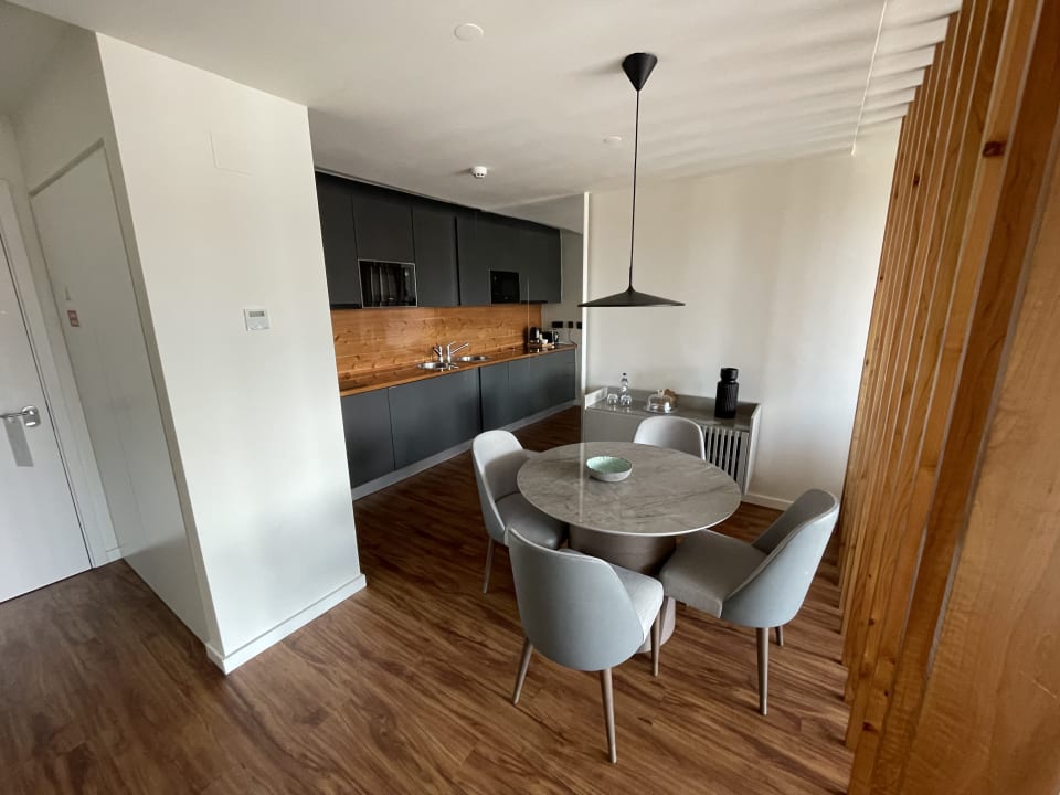 Zimmer The Shipyard - Angra