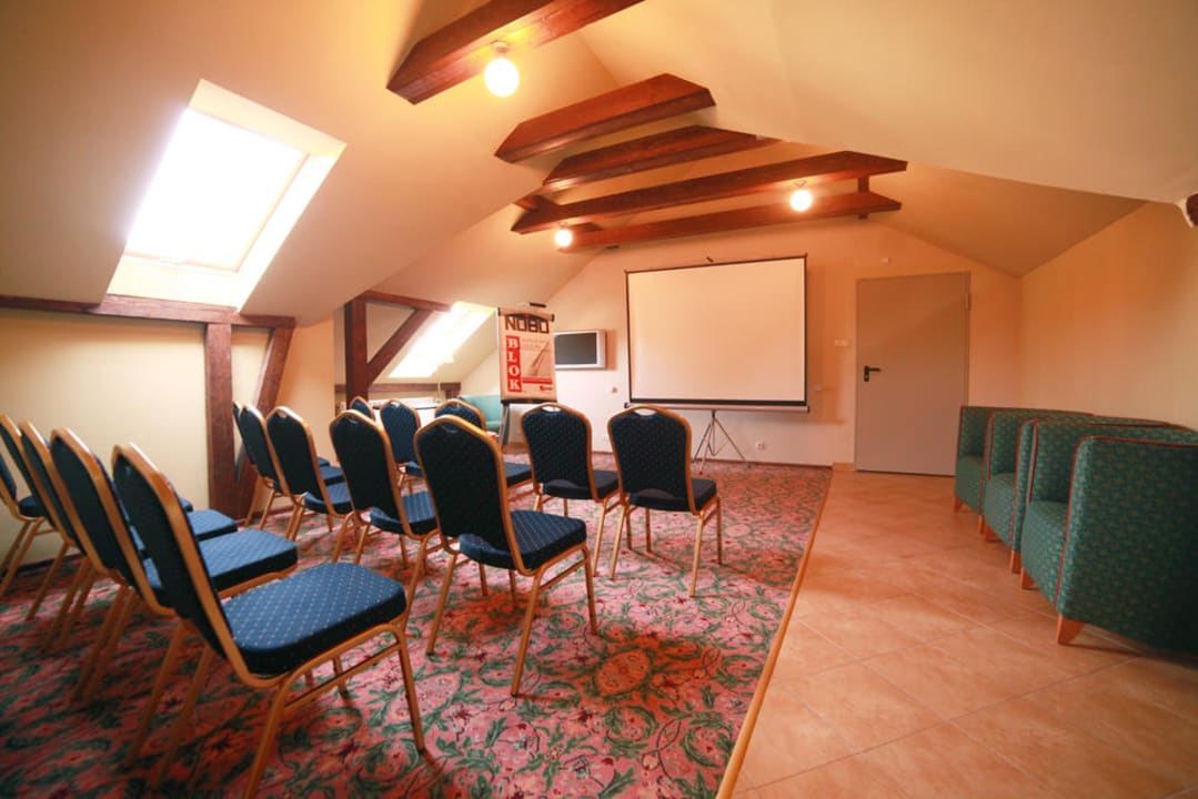 Sala konferencyjna Aparthotel Miodosytnia