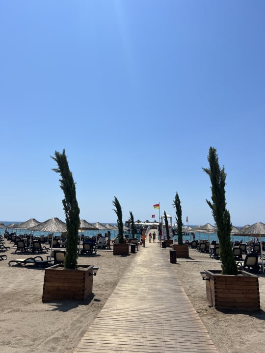Strand Hotel Baia Lara