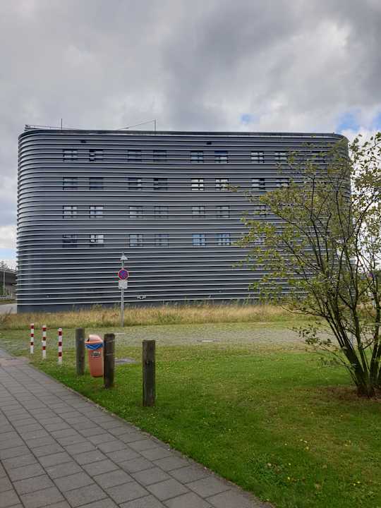 Außenansicht Moxy am Flughafen Köln-Bonn