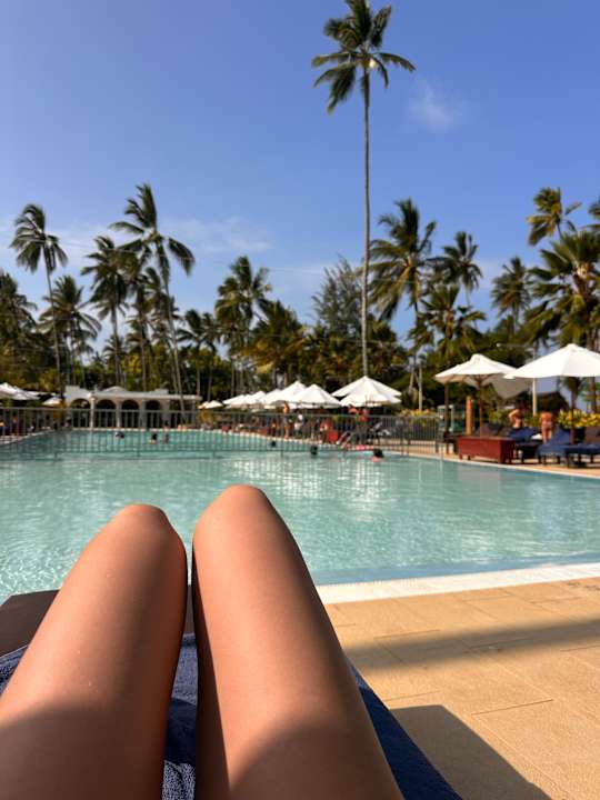Pool TUI Blue Bahari Zanzibar