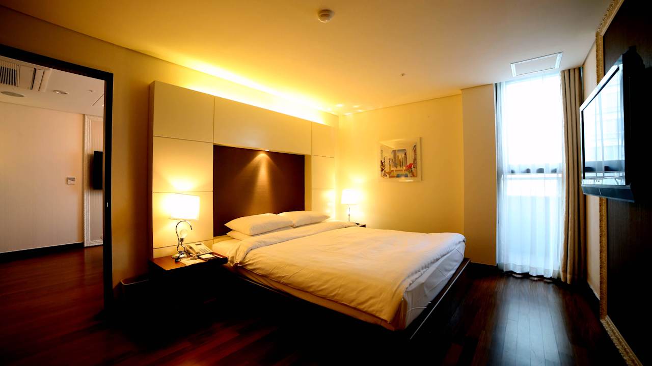 Family Suite room Sunset Business Hotel