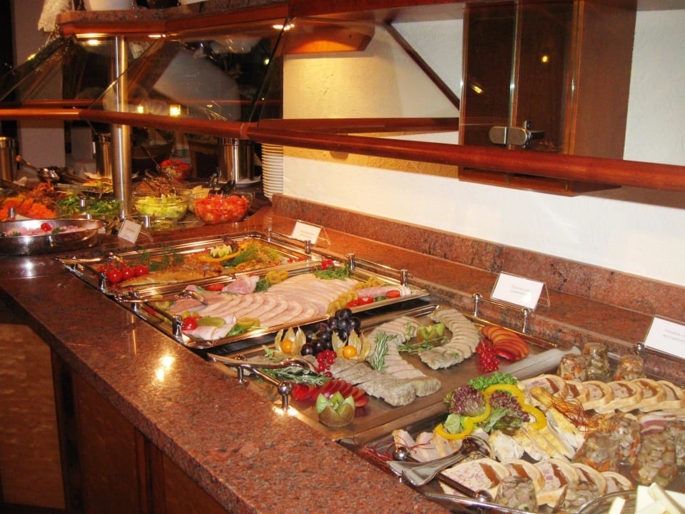 Super Büffet Sporthotel zum hohen Eimberg