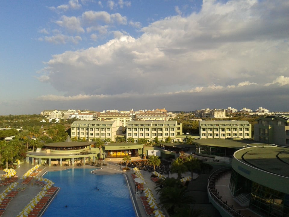 Weiter Blick vom Zimmer aus. VONRESORT Golden Coast