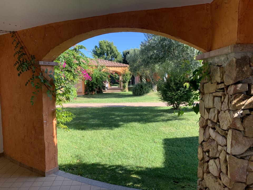 Gartenanlage Hotel Garden Beach Cala Sinzias