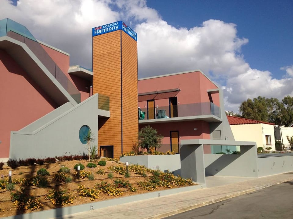 Hintereingang Harmony Boutique Resort