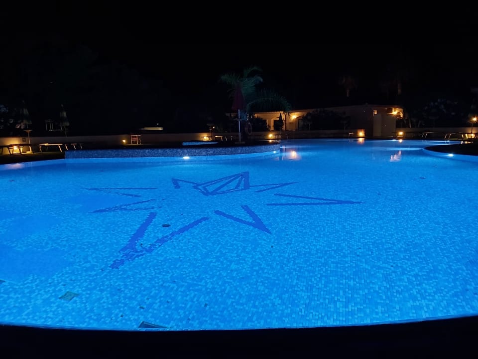 Pool VOI Le Muse Essentia