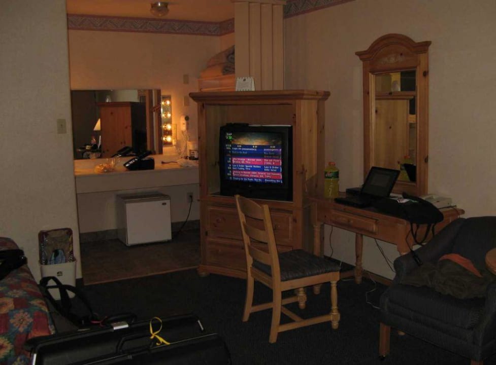 Blick zum Fernseher Best Western Frontier Motel