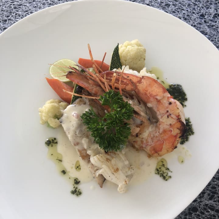 Gastro ananea Diamonds Athuruga