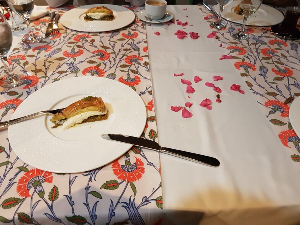 Gastro Xanadu Resort Hotel