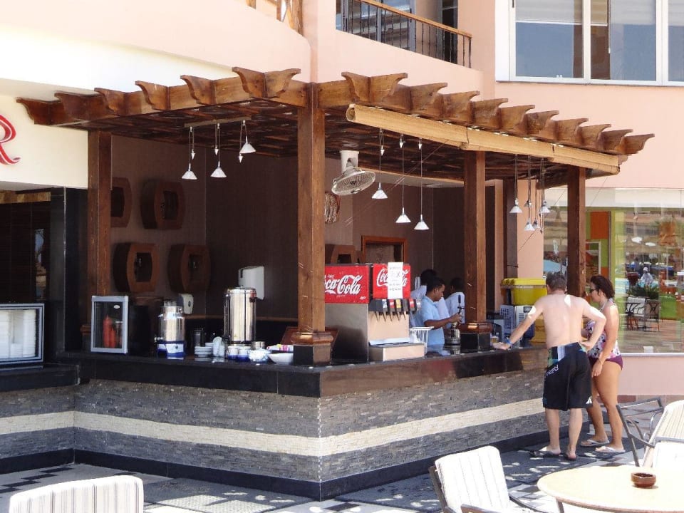 Bar Beach Albatros Resort